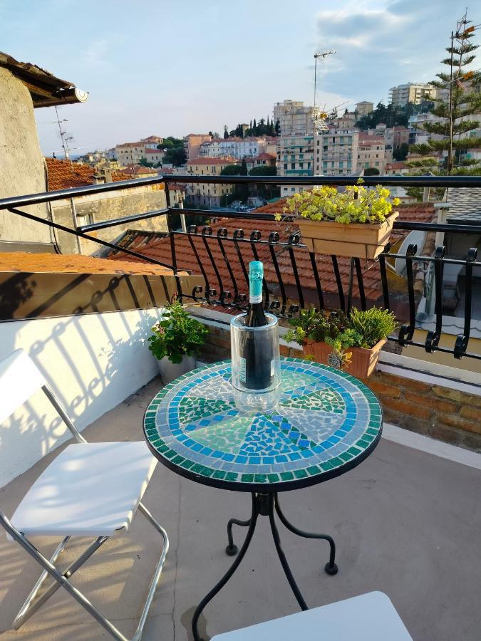 Attico Romantico Con Terrazza Sanremo - Palm Street, 104 - Free Wifi Bagian luar foto