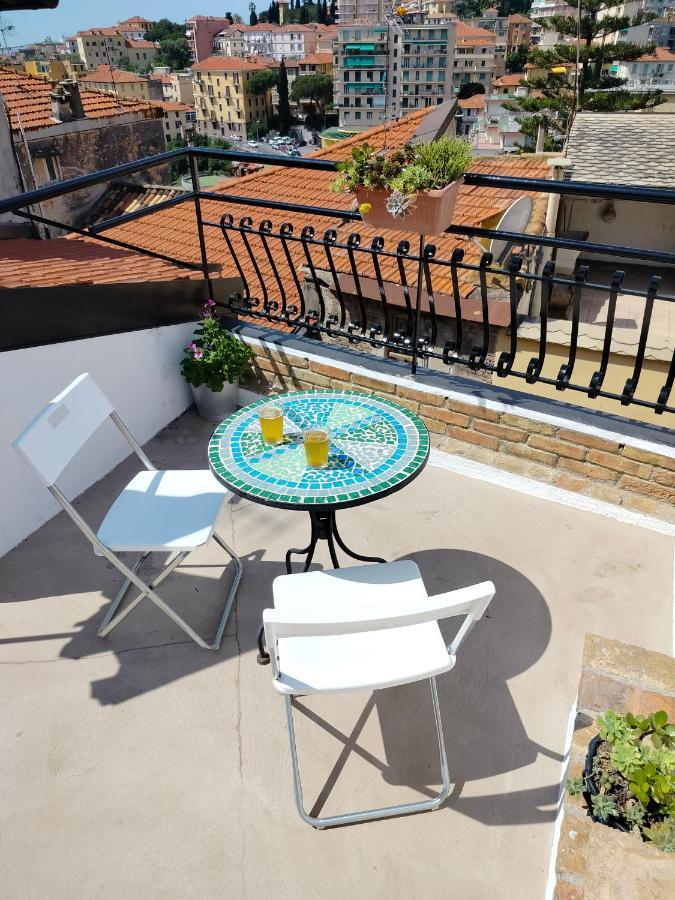 Attico Romantico Con Terrazza Sanremo - Palm Street, 104 - Free Wifi Bagian luar foto